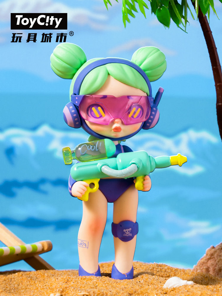 LAURA- Pool Fight