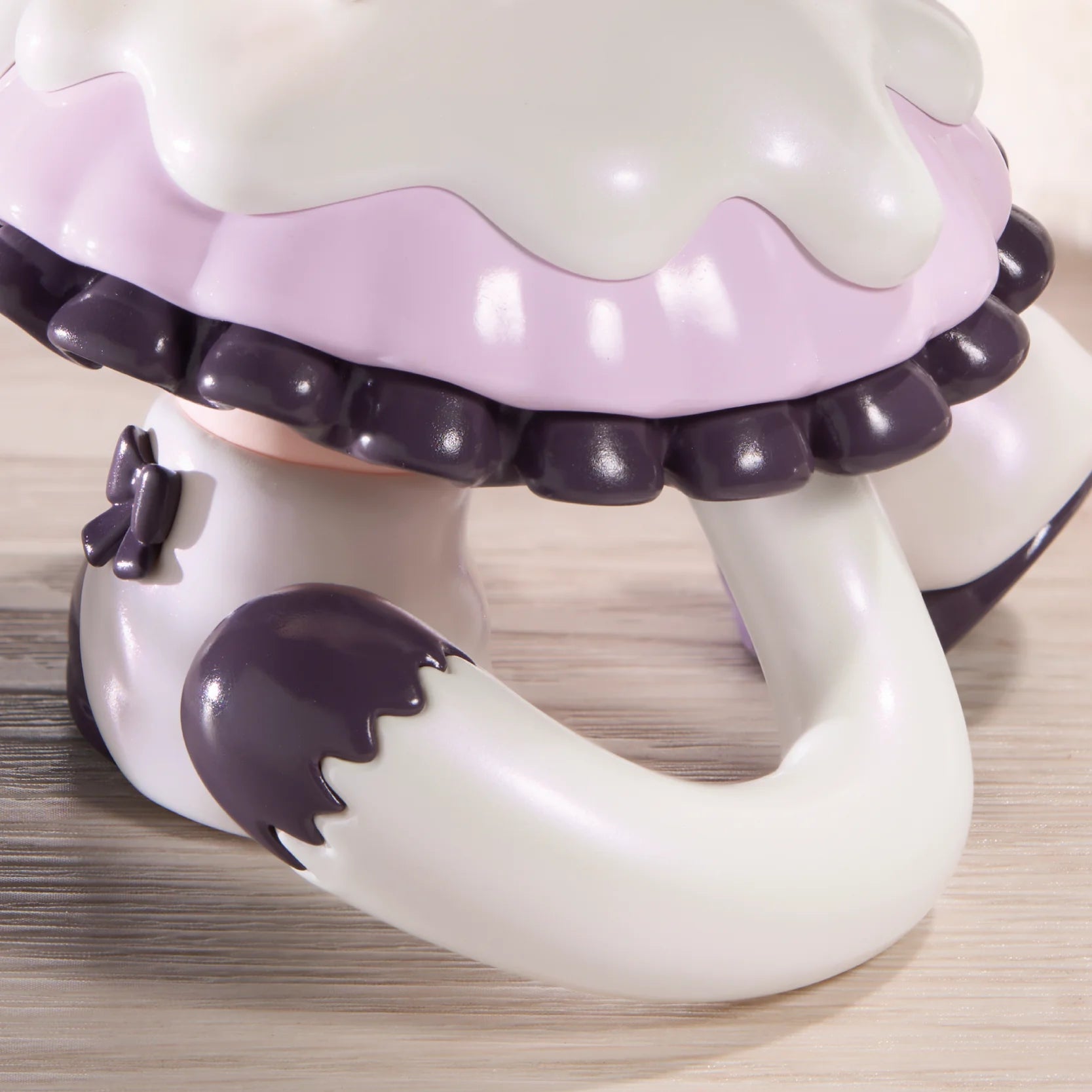 Zoraa - Lucky Kitten Figure